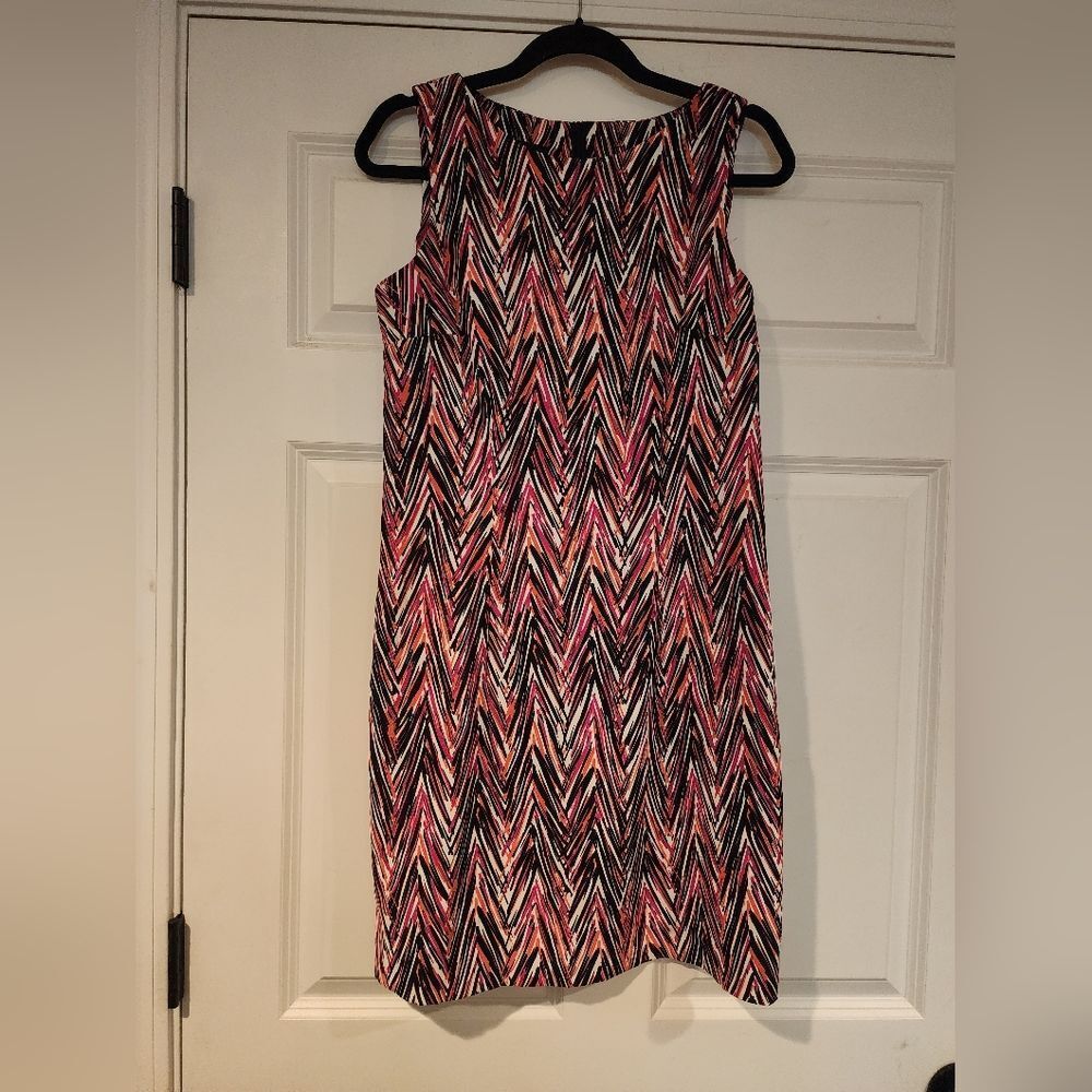 AGB Dress multicolored sleeveless knee length dress Sz 10